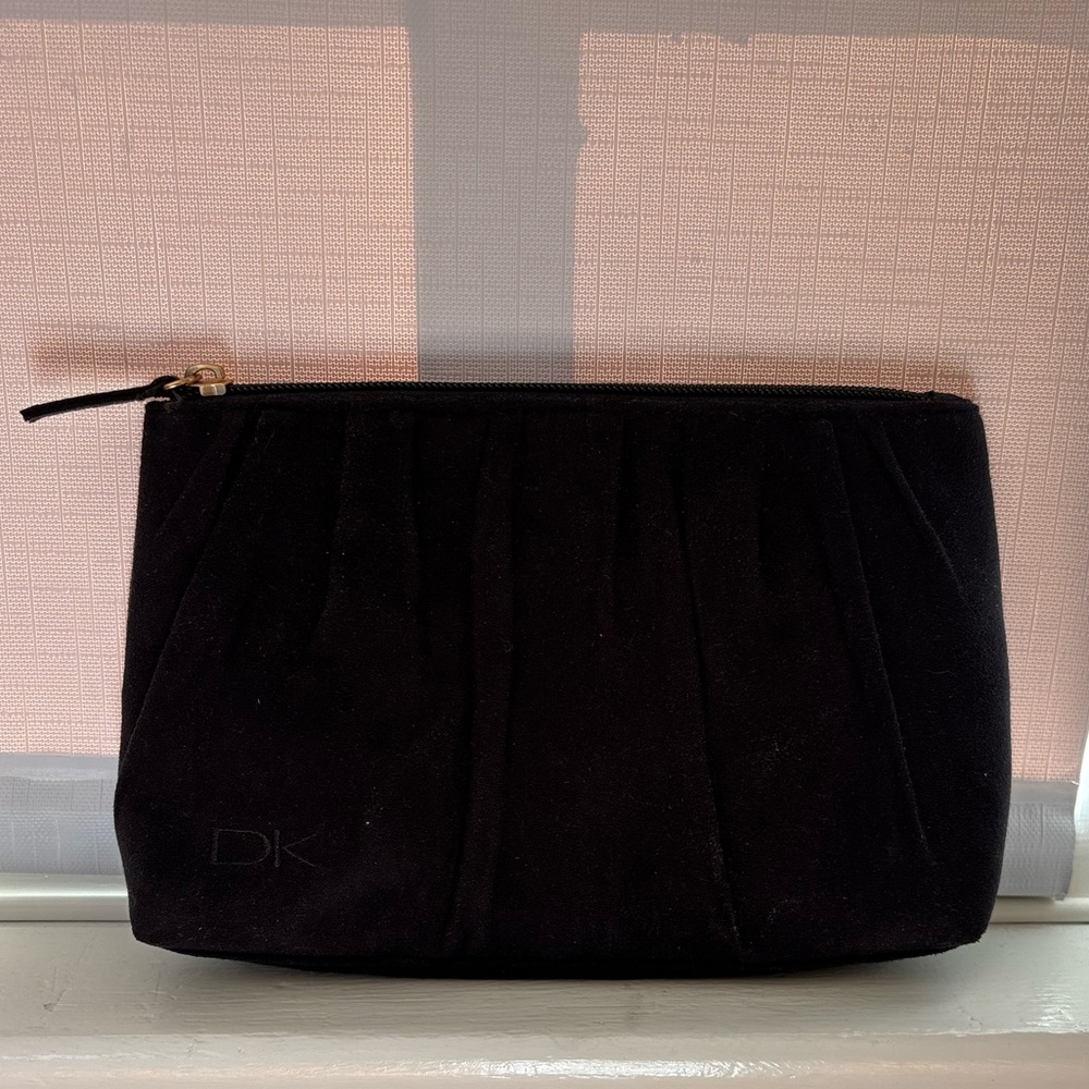 DK Black Zip Clutch